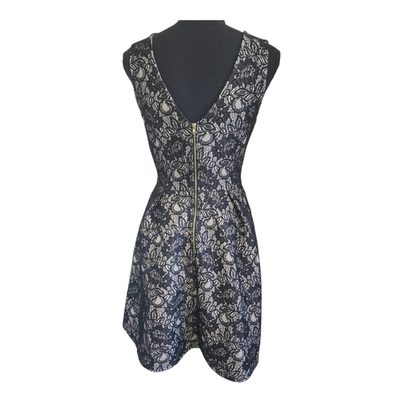 UNBRANDED sleeveless fit & flare lace mini dress cream black size small - Picture 2 of 6